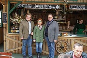 Robert Eckl jr., Magdalena Kübler und Robert Eckl sen. (©Foto: Klaus Ikenmeyer)